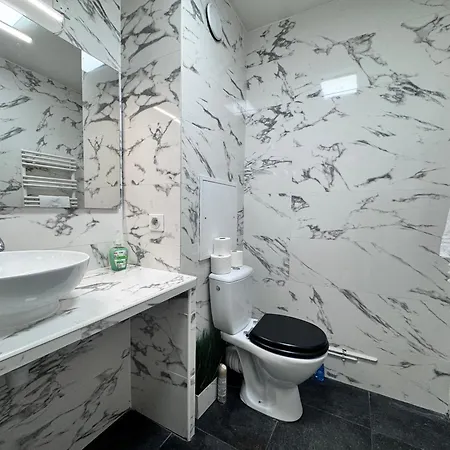 Fellini 3br With Safe Parking Апартаменты Сен-Дени