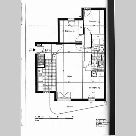 Fellini 3br With Safe Parking * Saint-Denis (Seine-Saint-Denis)