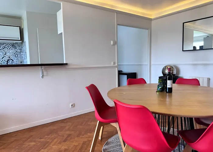 Fellini 3br With Safe Parking Lejlighed