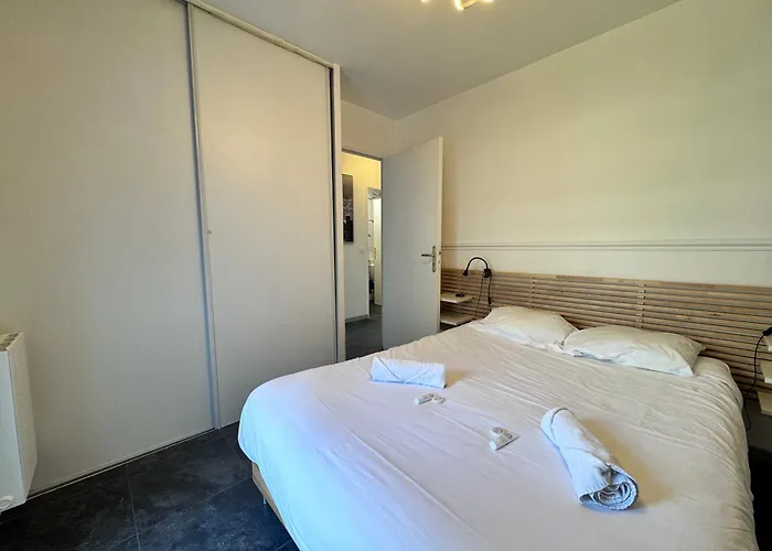 Fellini 3br With Safe Parking Lejlighed
